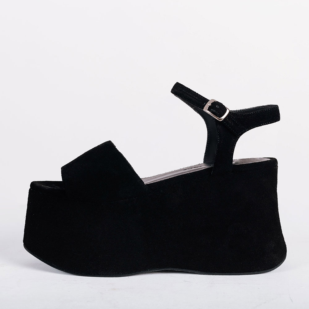 PLATAFORMAS KIMBERLY – BLACKEST BLACK