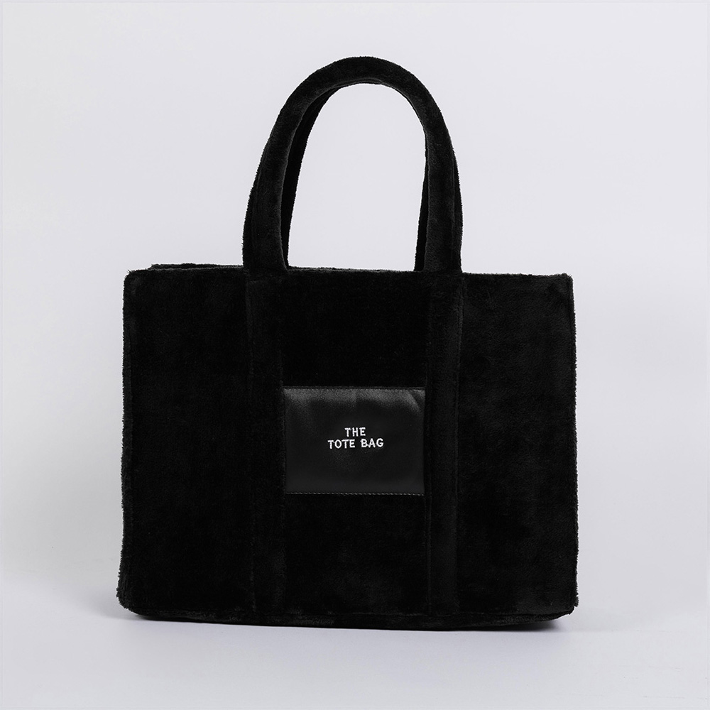 TOTE BAG BLACKEST BLACK PELUCHE
