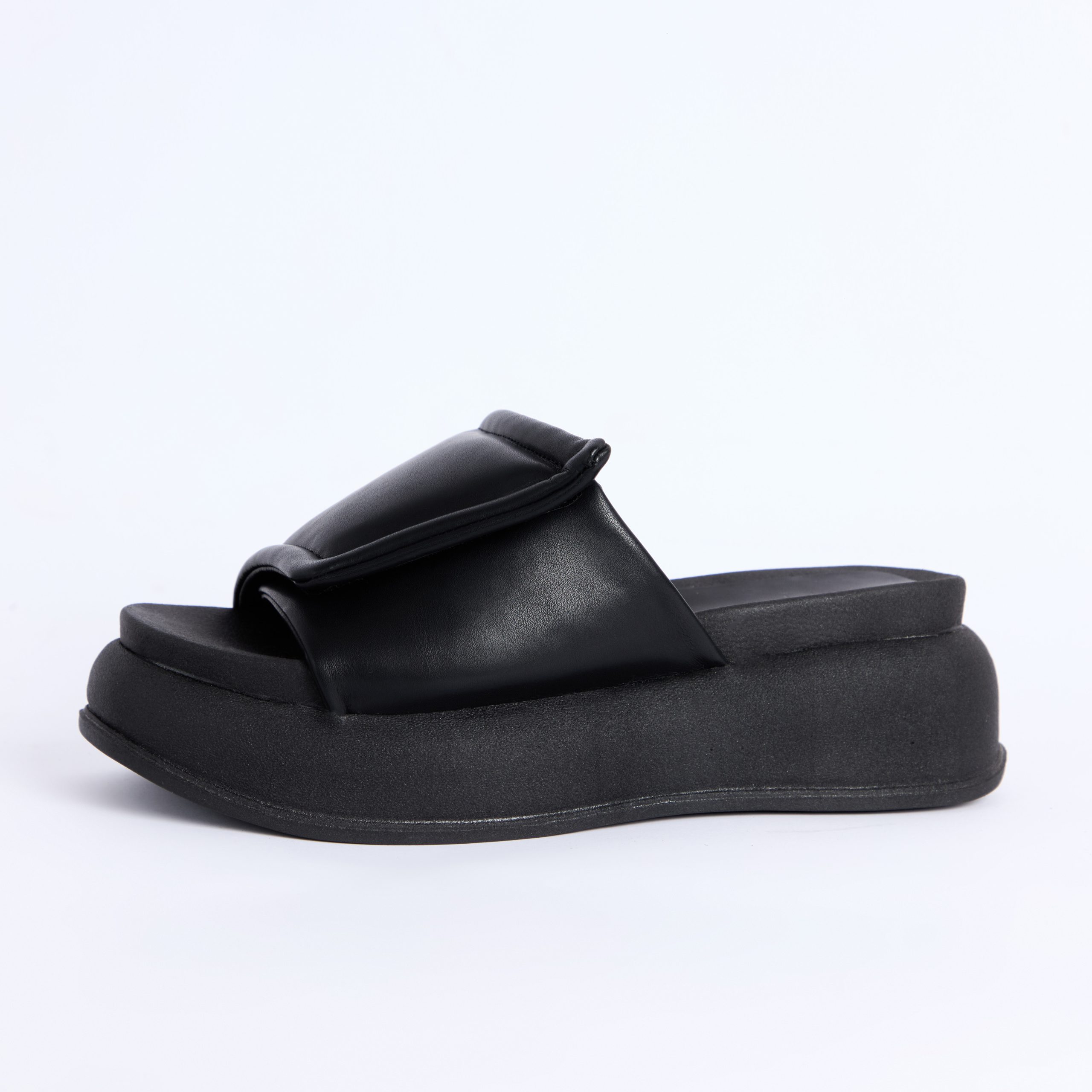 PLATAFORMAS COMFY NINA BLACKEST BLACK