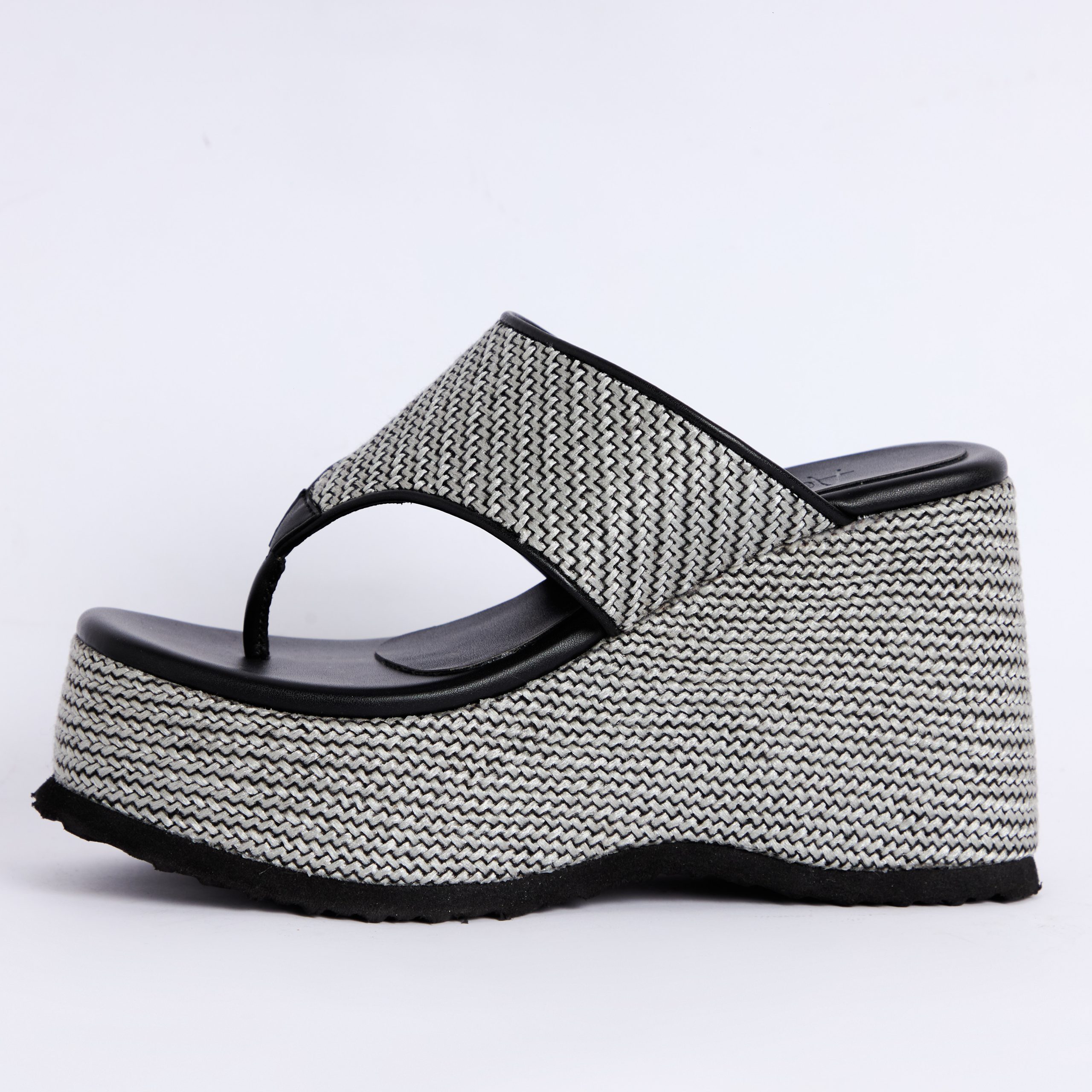 PLATAFORMAS NORI BLACKEST BLACK